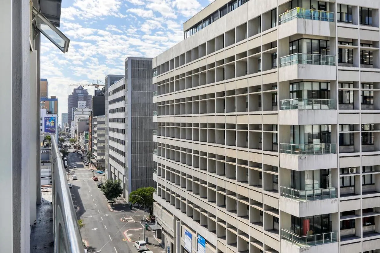 Backup-Power Mountain View Trendy Apartment ケープタウン 南アフリカ