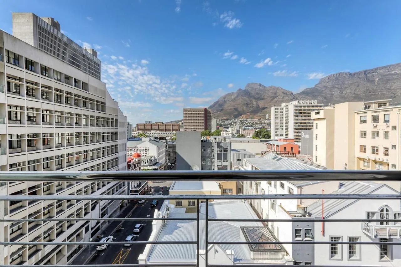 Backup-Power Mountain View Trendy Apartment ケープタウン